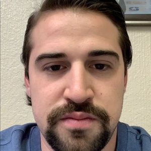 Meet your Posher, Luis